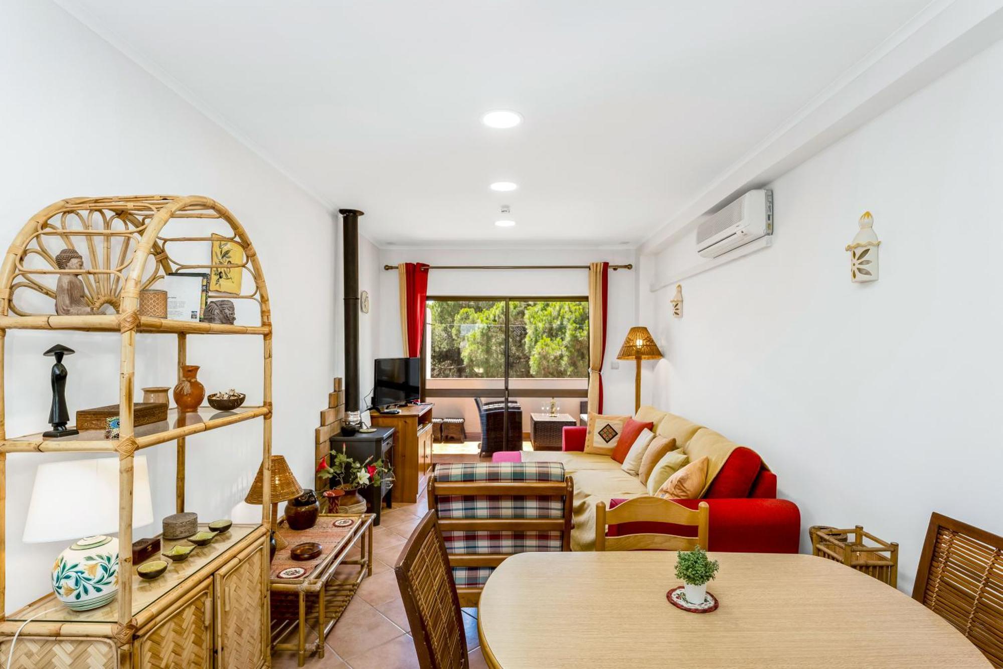 Pine Trees Penthouse Apartment Ольос де Агуа Екстериор снимка