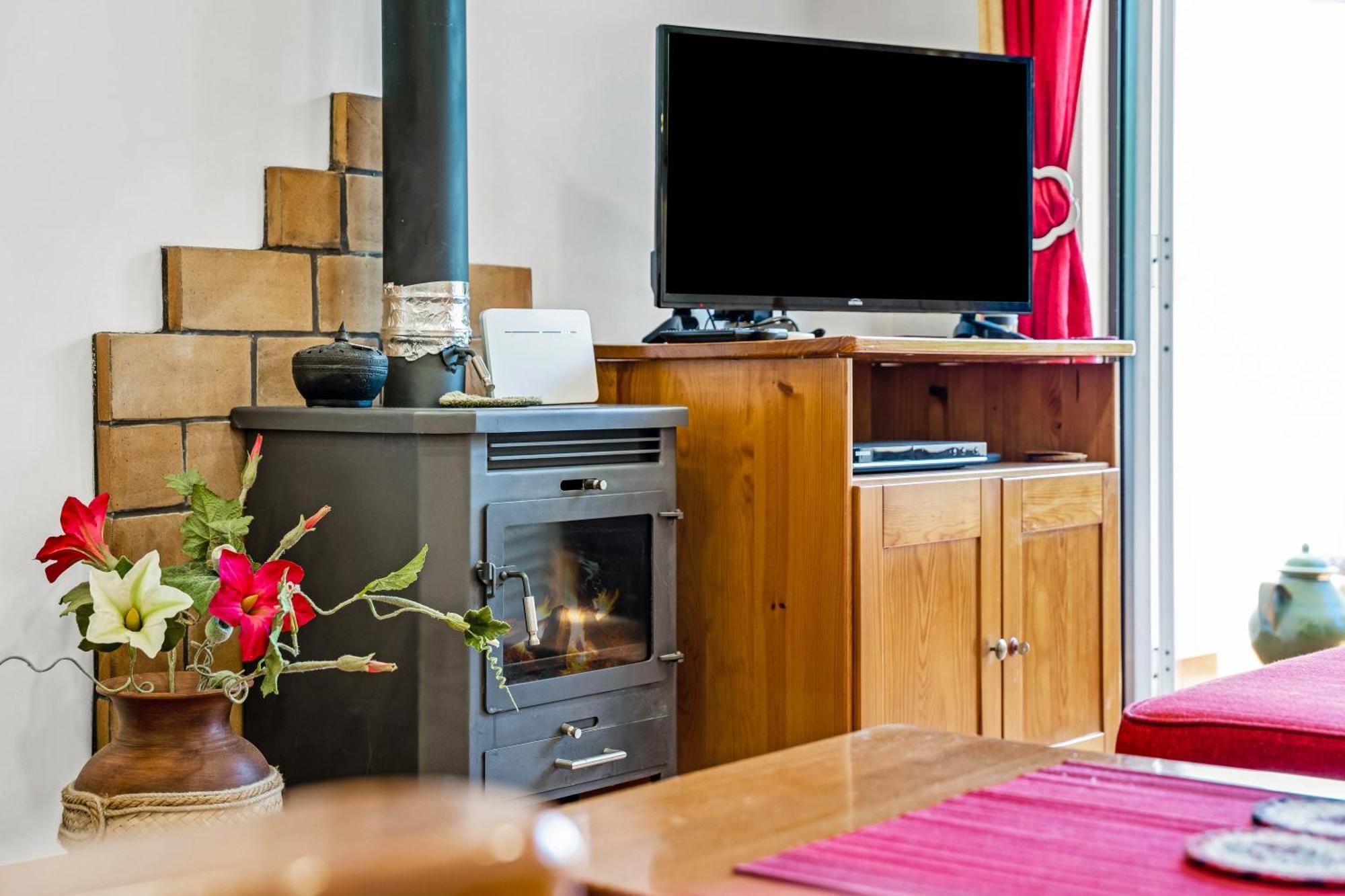 Pine Trees Penthouse Apartment Ольос де Агуа Екстериор снимка